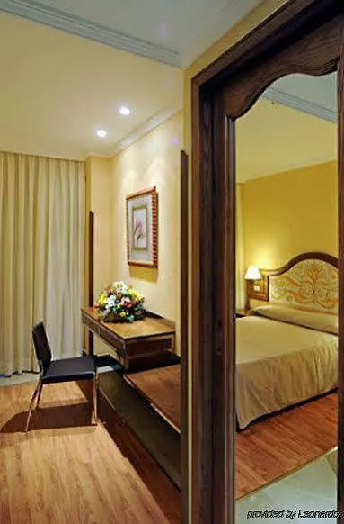 Hotel Julia Μαδρίτη 2*,  Ισπανία